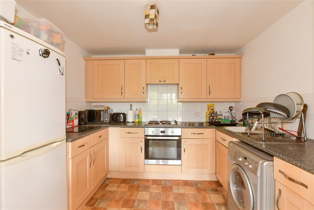 Property photo 1 of 9 Kitchen
