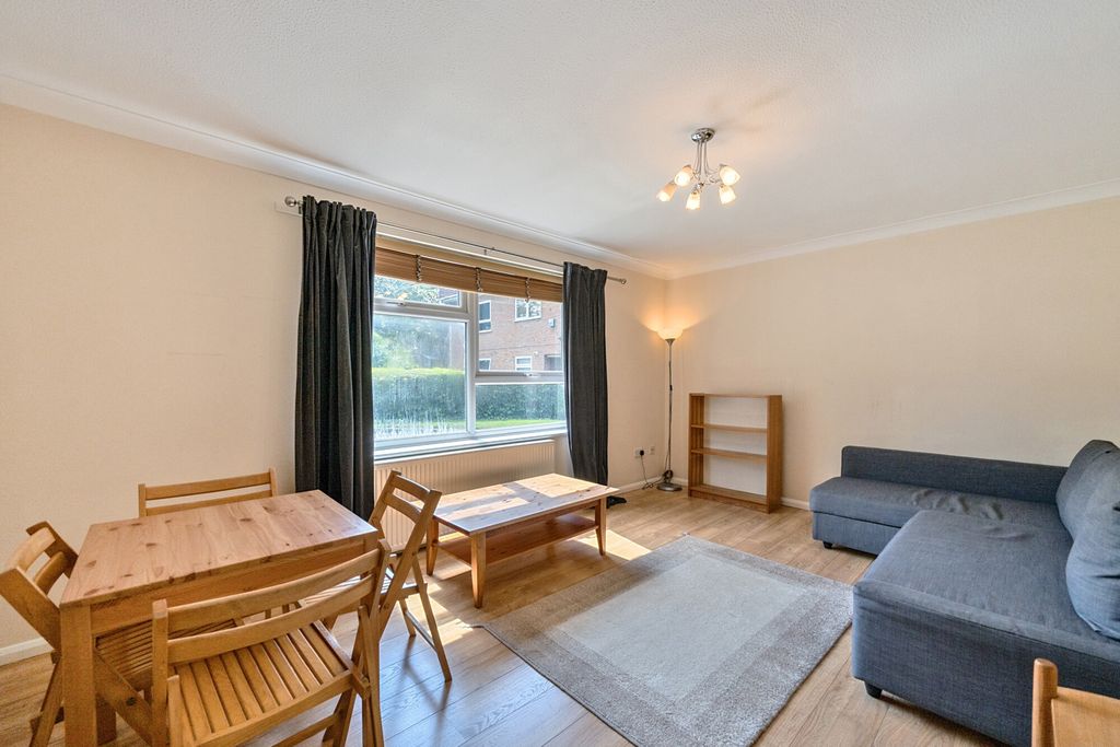 Property photo 3 of 20 47-6821E325A909B-...