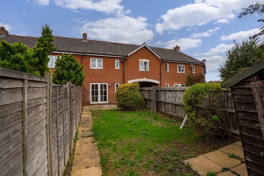 Property photo 2 of 16