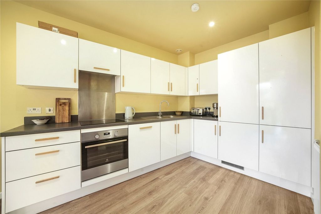 Property photo 3 of 16 Picture No. 09