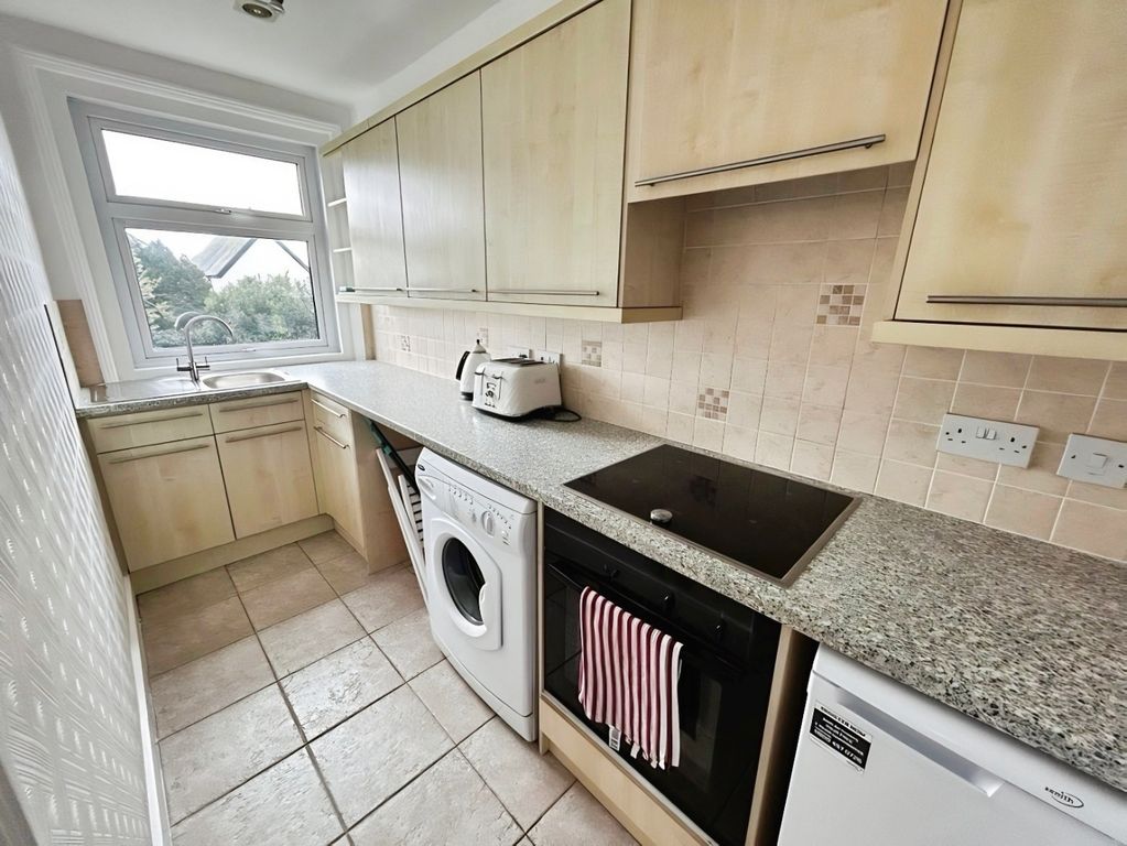 Property photo 3 of 9 Pbox-Img.Jpeg