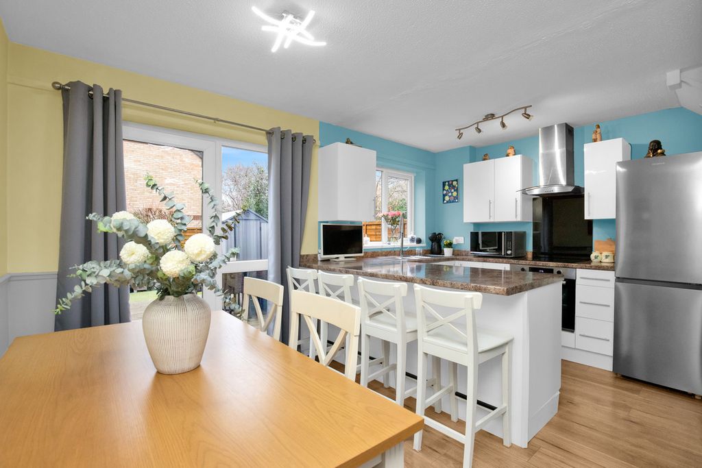 Property photo 3 of 22