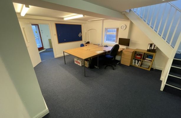 Property photo 3 of 6