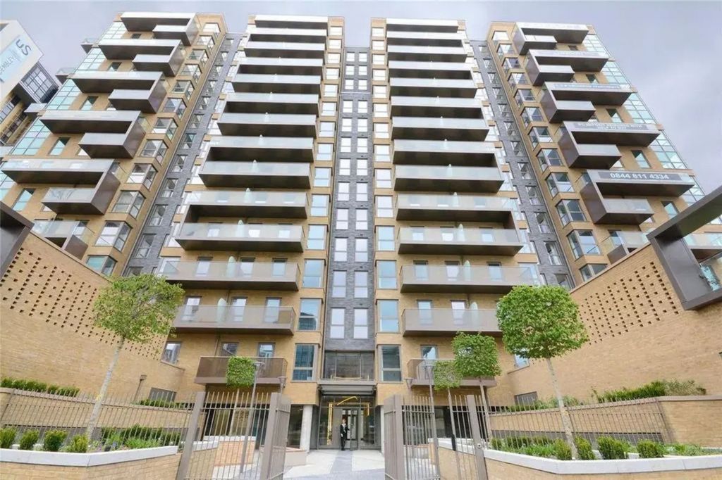 Property photo 1 of 8