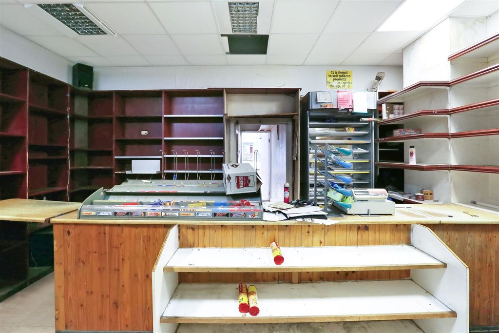 Property photo 2 of 17 Ach_7136.Jpg