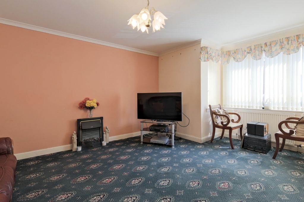 Property photo 2 of 22 5179642