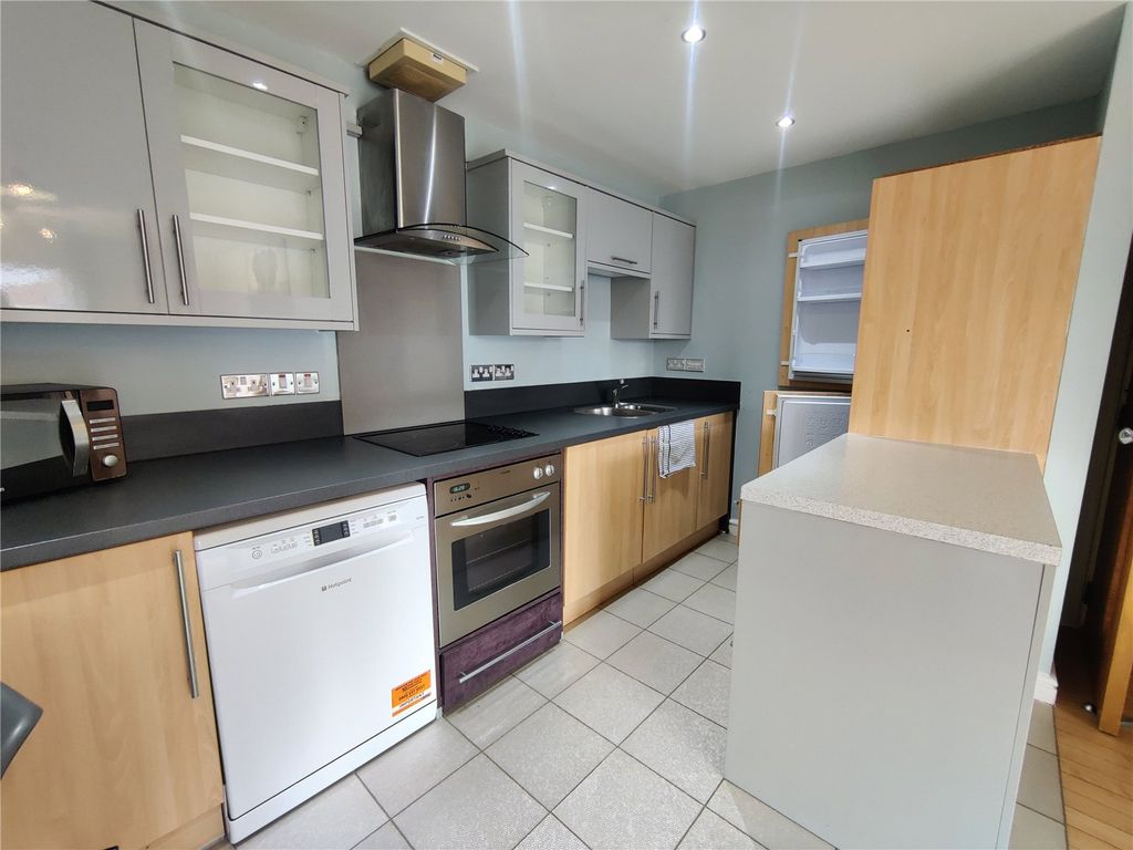 Property photo 2 of 8 Picture No. 05