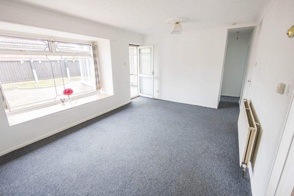 Property photo 3 of 14