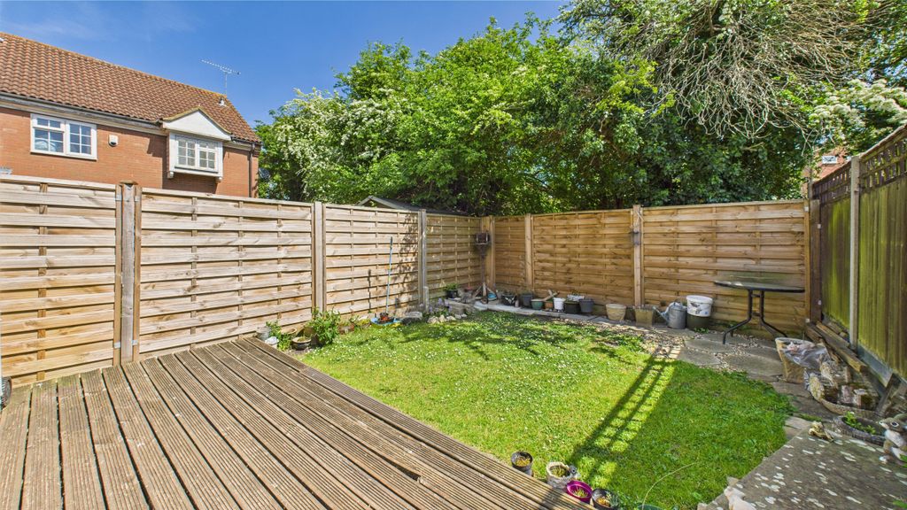 Property photo 2 of 14 Cam04968G0-Pr0037-Still005