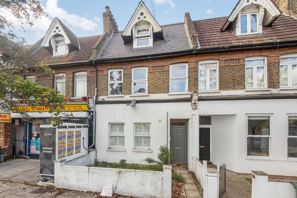 Property photo 1 of 6