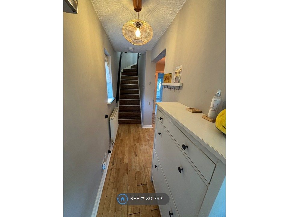 Property photo 3 of 20 Hallway