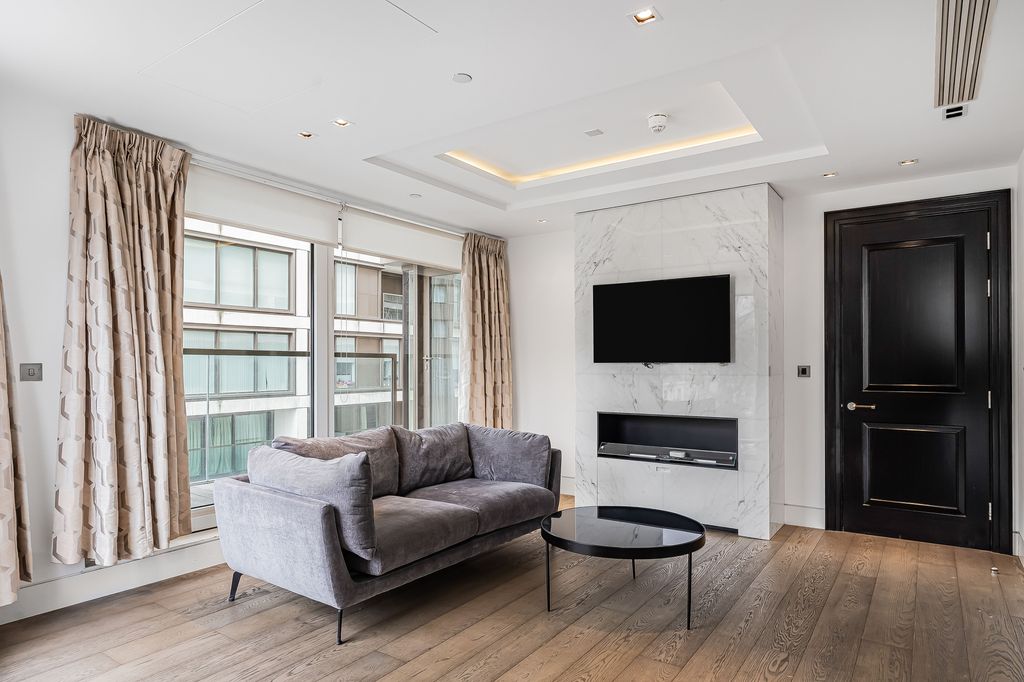 Property photo 3 of 22