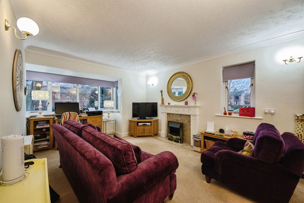 Property photo 3 of 19