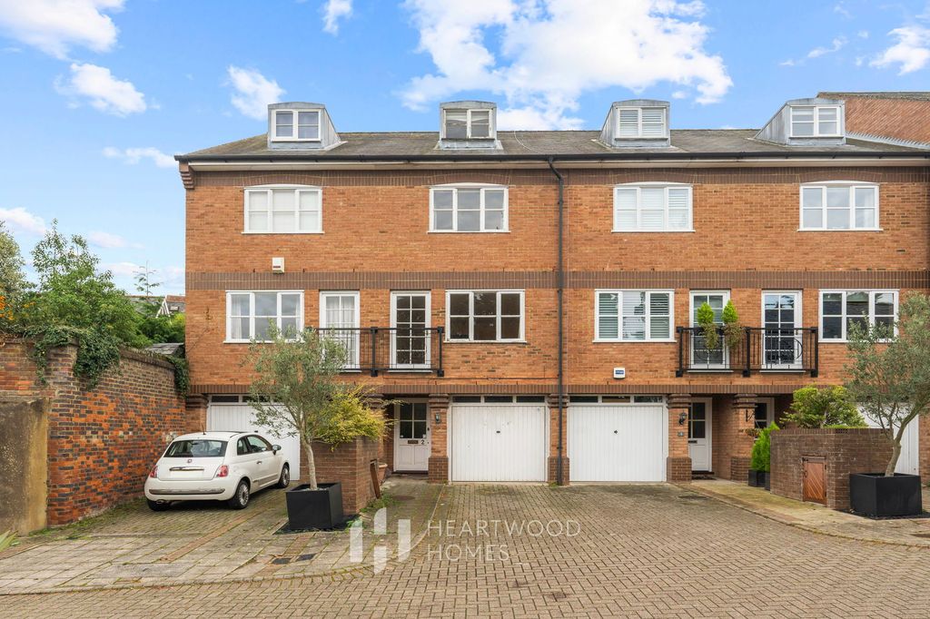 Property photo 3 of 15