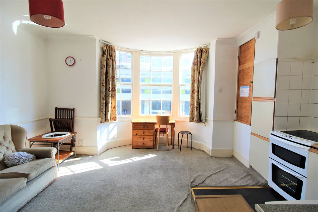 Property photo 1 of 4