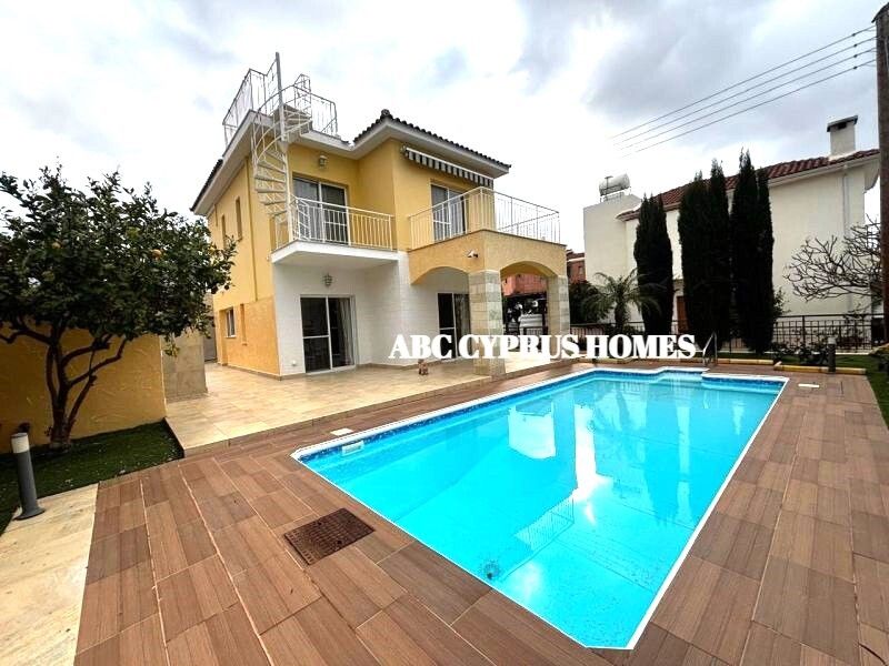 Property photo 1 of 26