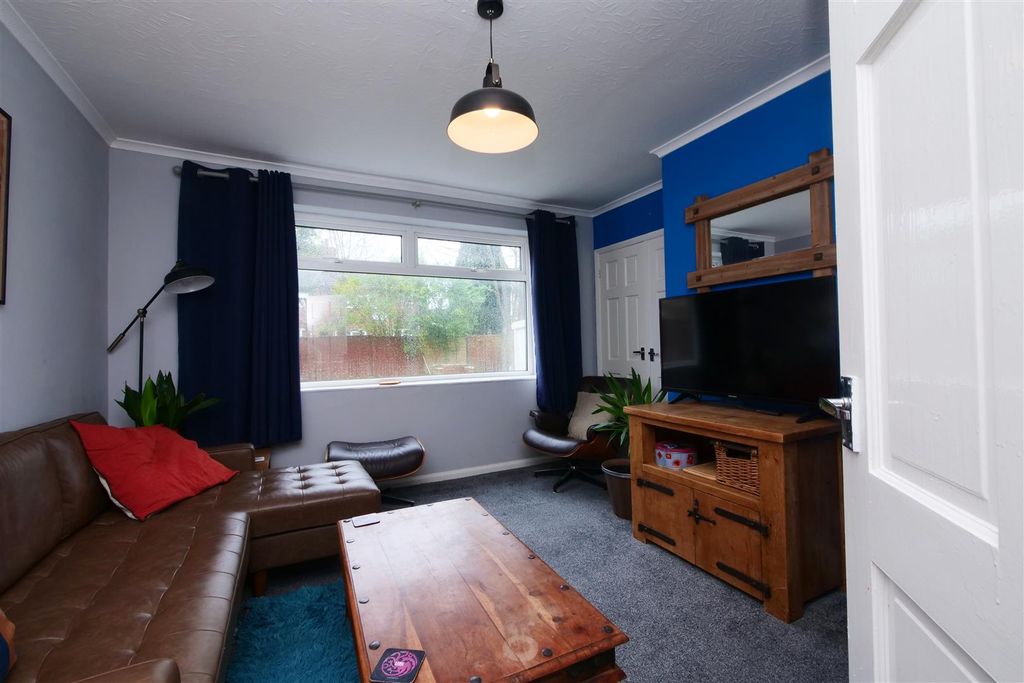 Property photo 2 of 13 Pnmb0865.Jpg