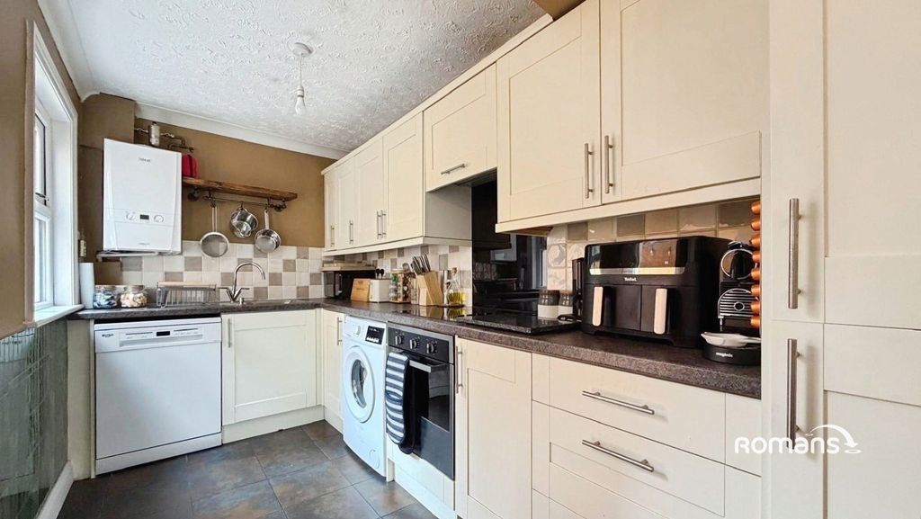 Property photo 3 of 15 Pbox-Img.Jpg