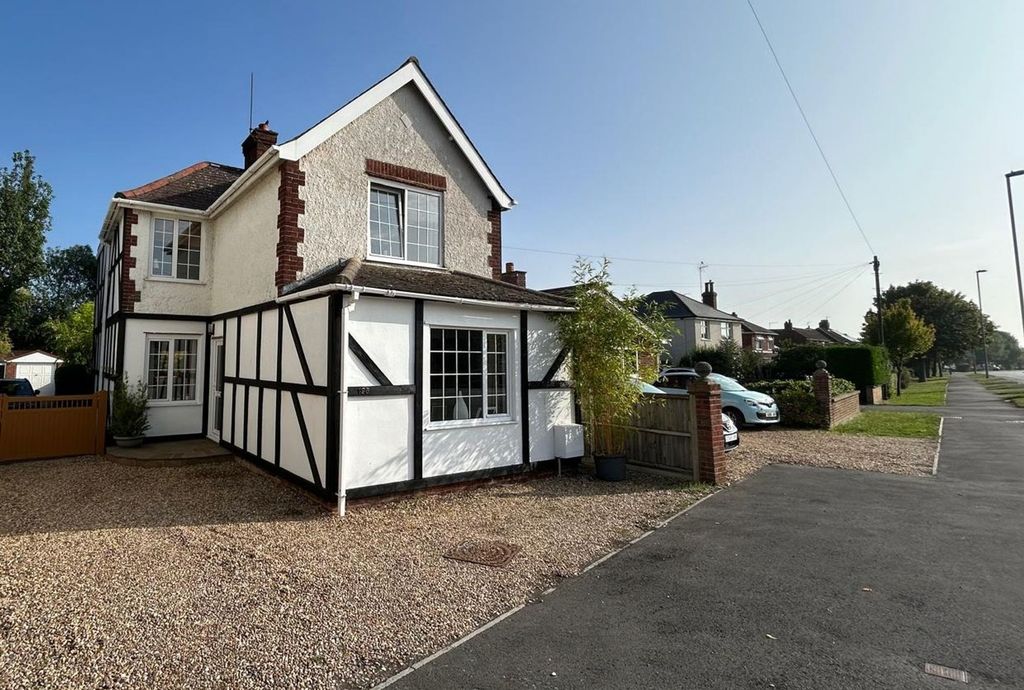 Property photo 1 of 25
