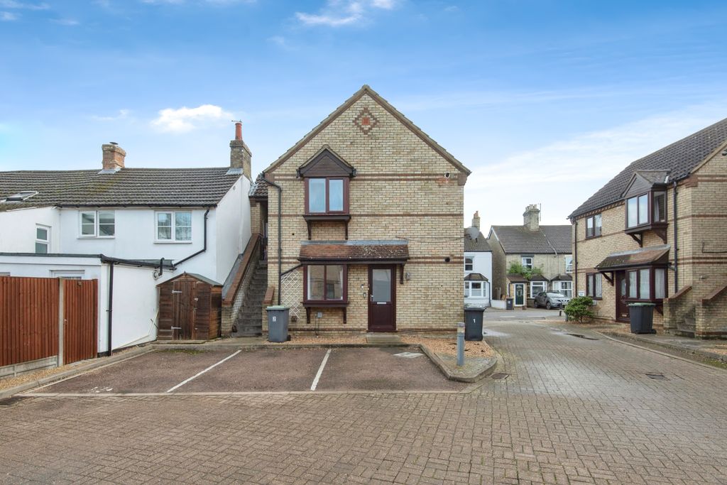 Property photo 2 of 19