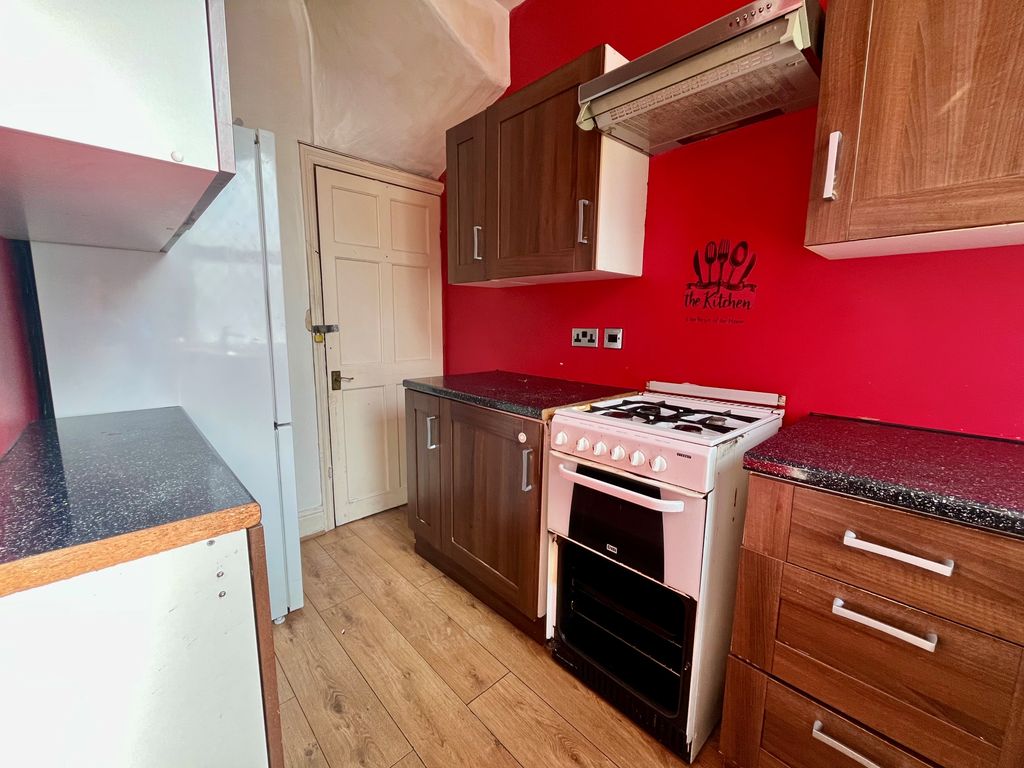 Property photo 3 of 6 Image