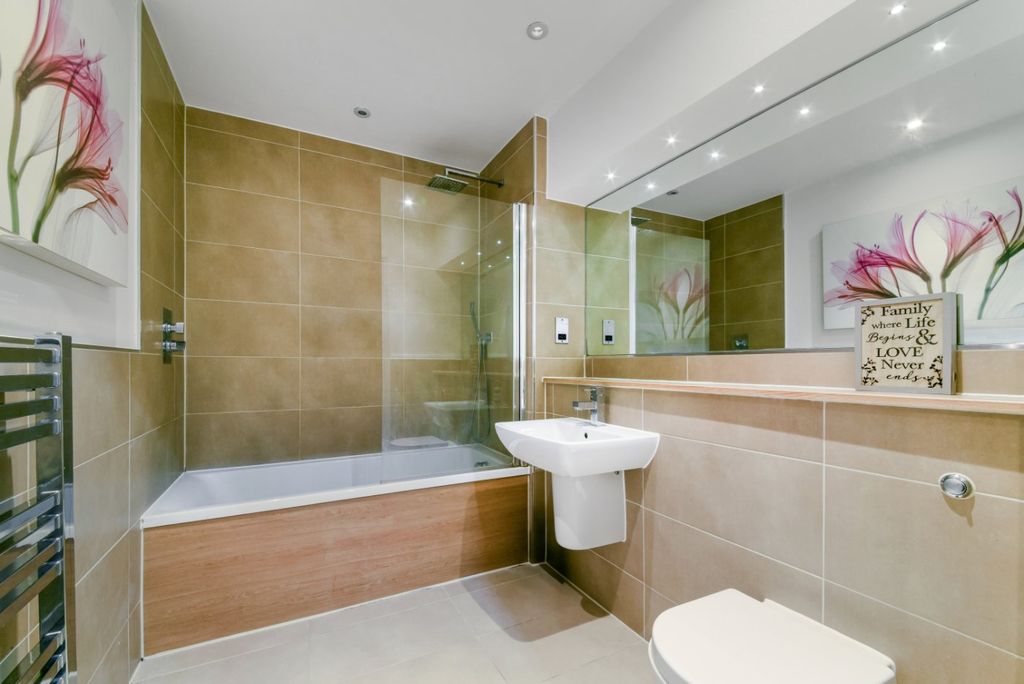 Property photo 3 of 12 Picture No. 15