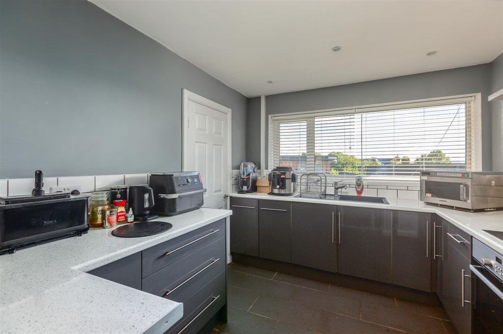Property photo 2 of 21 Cz0A0242-Edit.Jpg