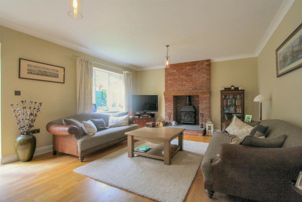 Property photo 2 of 14 Img_6338.Jpg