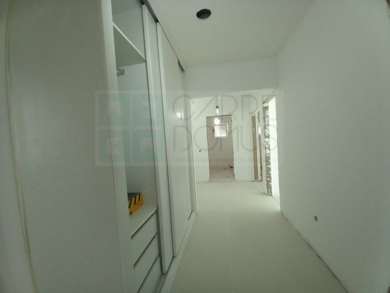 Property photo 2 of 36