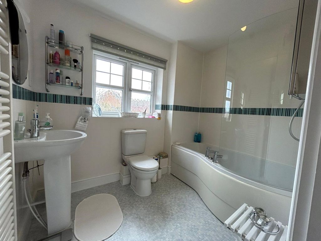 Property photo 3 of 4 Picture No. 02