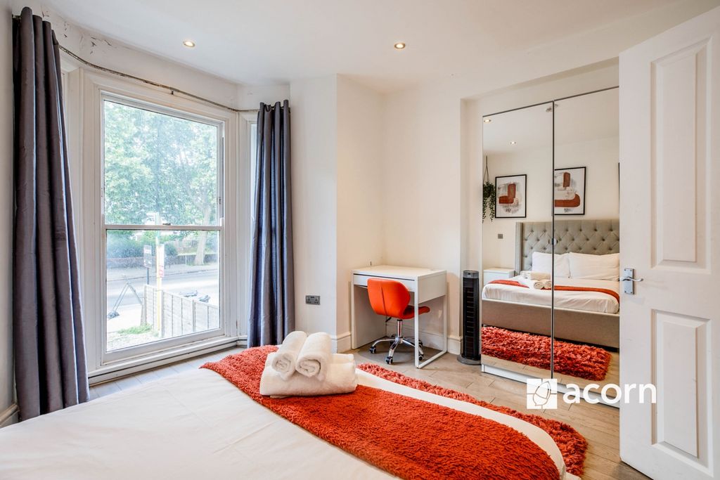 Property photo 3 of 12 0T7A8109-Hdr
