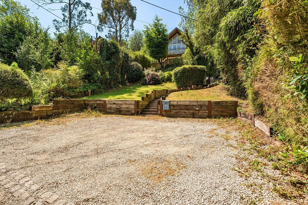 Property photo 1 of 36 Front Of Property & Driveway