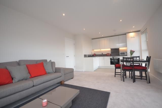 Property photo 3 of 9 Living/Kitchen