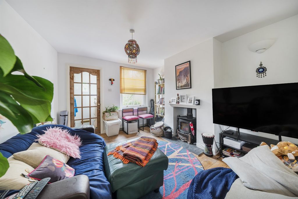 Property photo 3 of 13