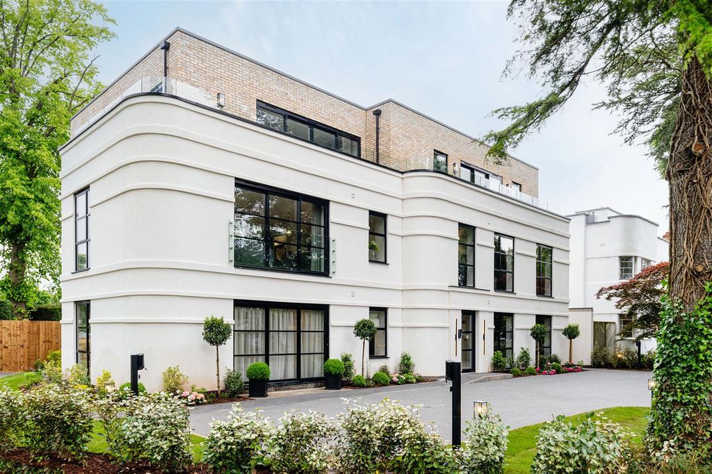 Property photo 1 of 24 Main Picture