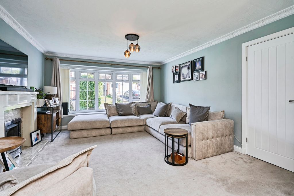 Property photo 2 of 20 Pbox-Img.Jpg