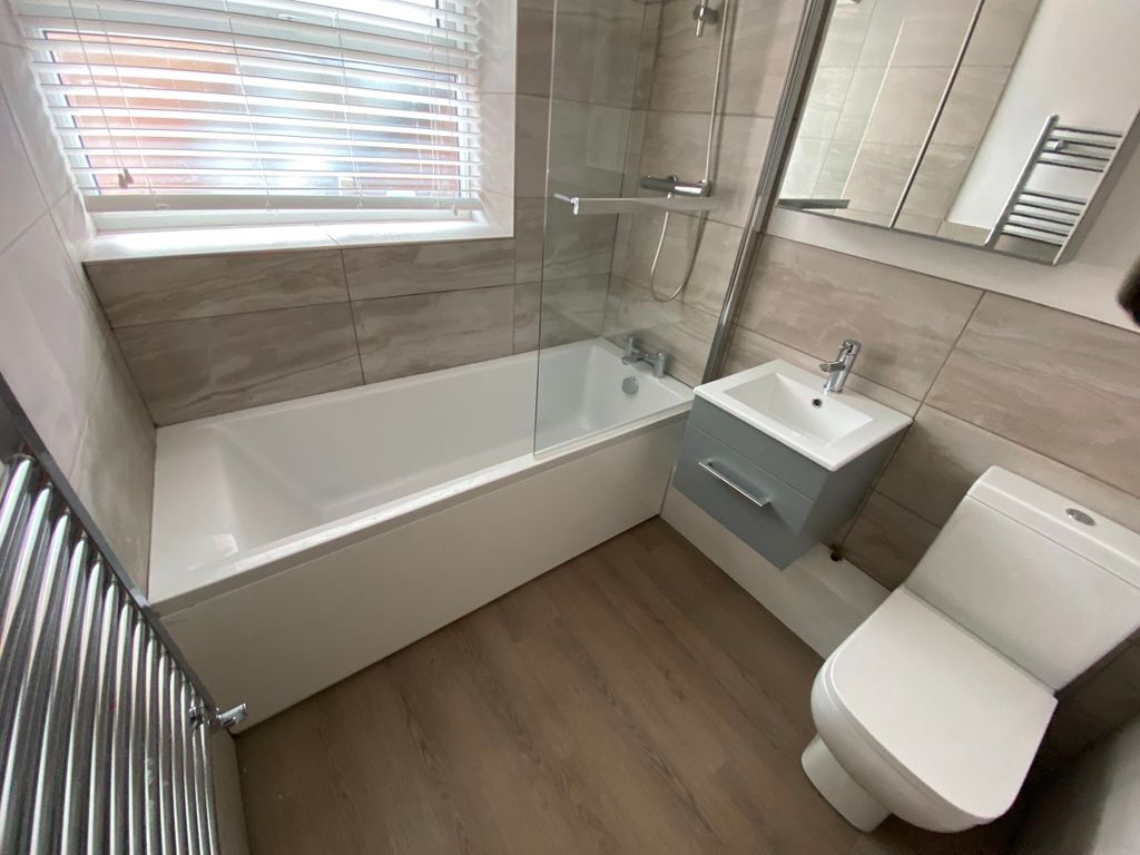 Property photo 3 of 7 1602