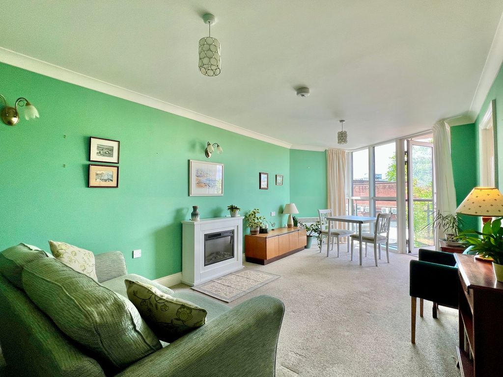 Property photo 3 of 26