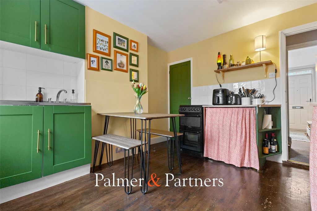 Property photo 3 of 13 Picture No. 10