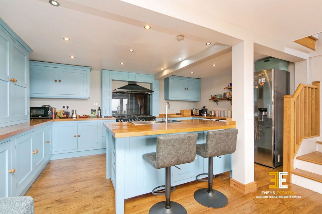 Additional image 17 of 4 bed end terrace house for saleHigh Street, Penmaenmawr LL34