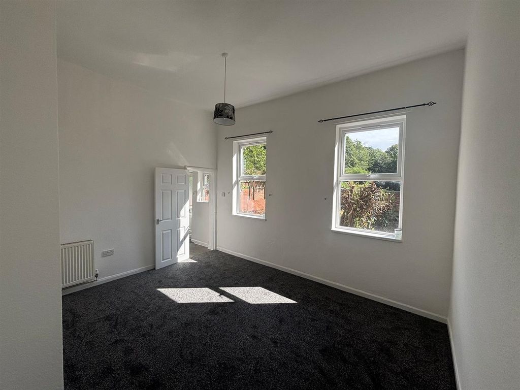 Property photo 3 of 12 7.Jpg