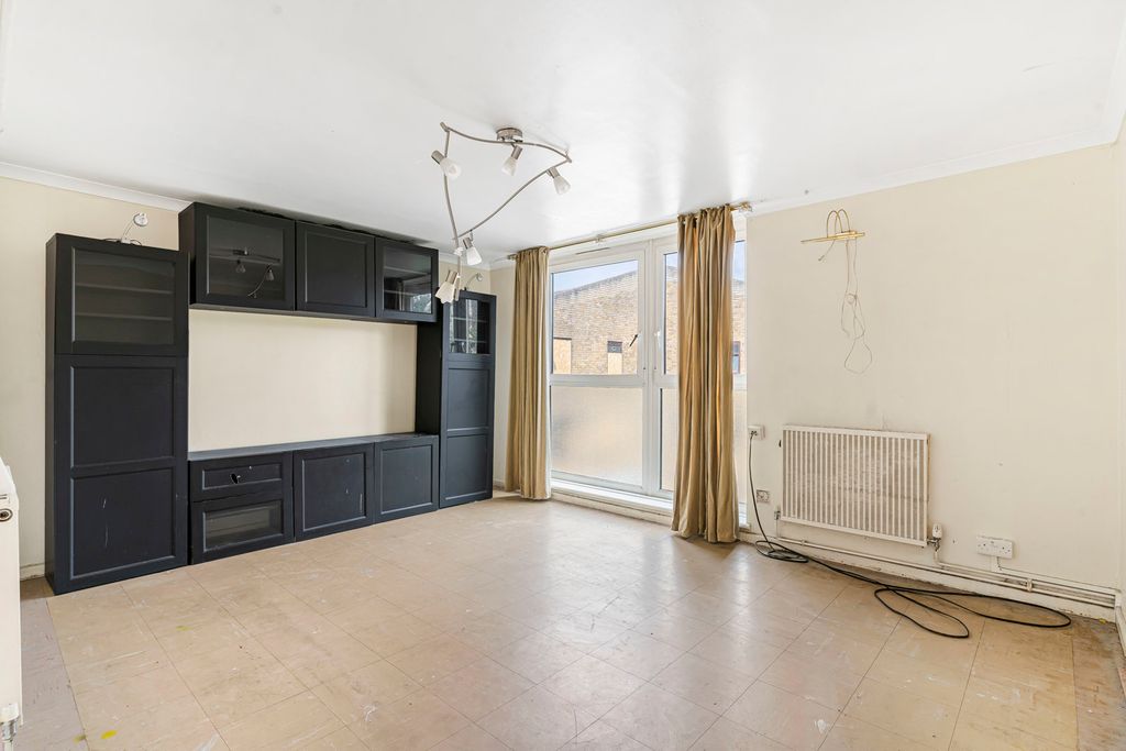 Property photo 2 of 16 Reception Room