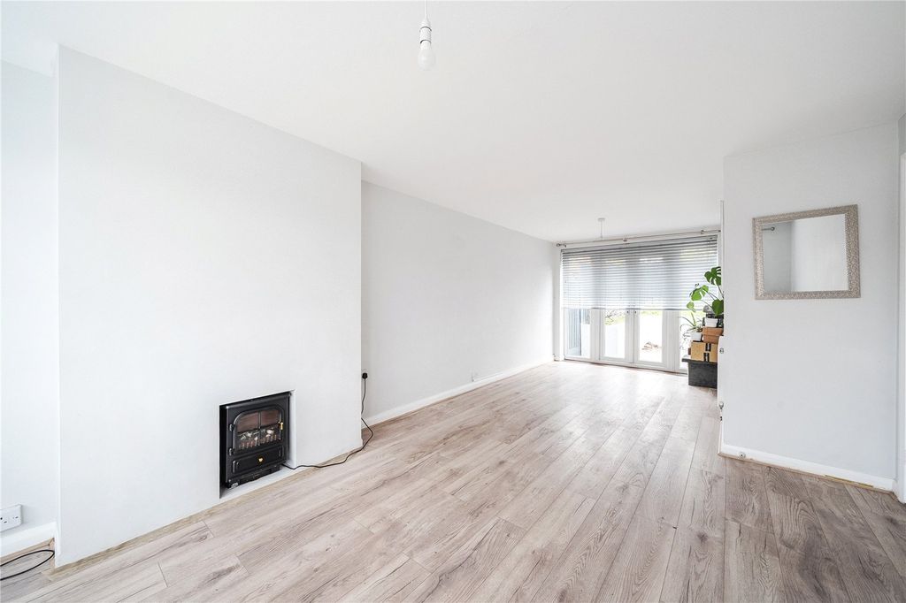 Property photo 3 of 22 Picture No. 29