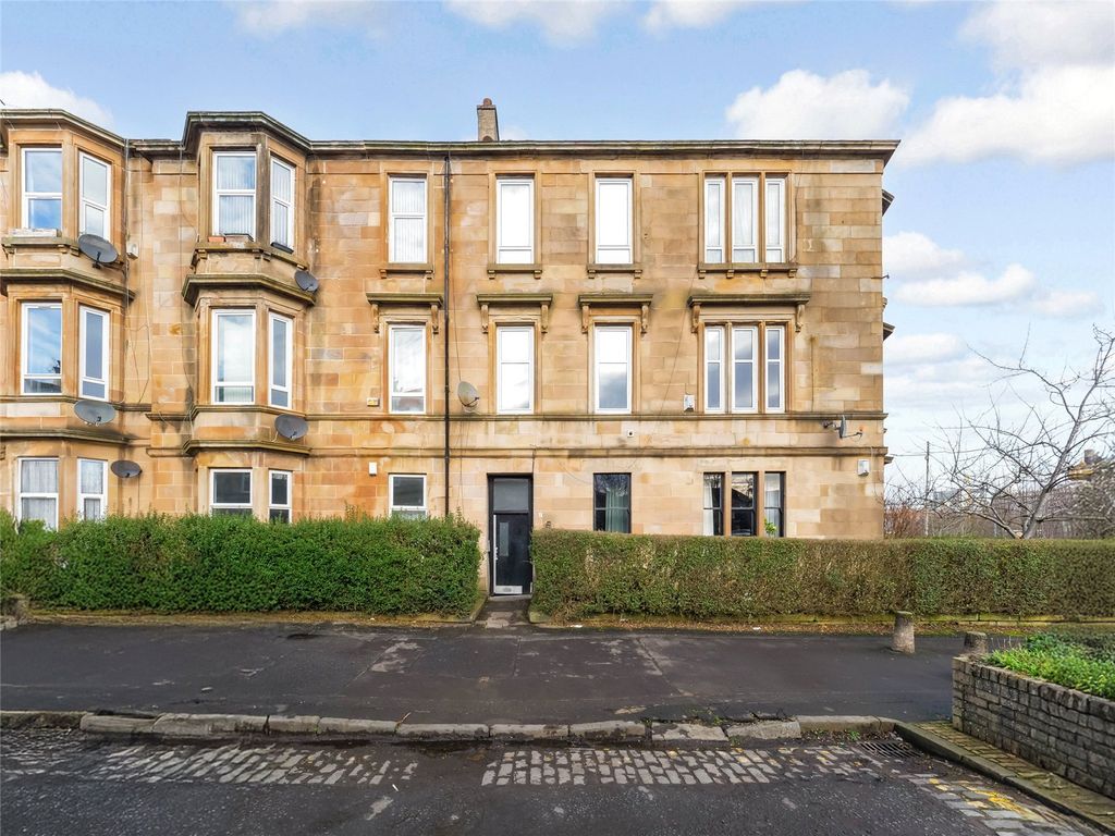 Property photo 1 of 22 Picture No. 04