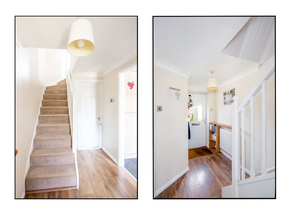 Property photo 2 of 18 Entrance Hall