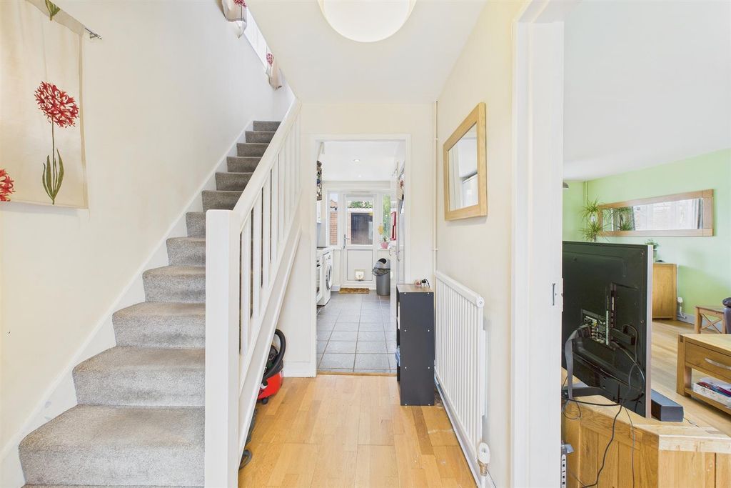 Property photo 3 of 12 Cam02700G0-Pr0347-Still024.Jpg