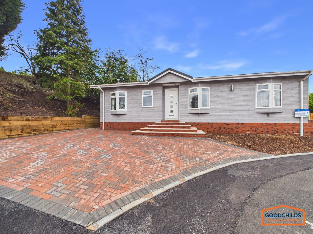 Property photo 1 of 18