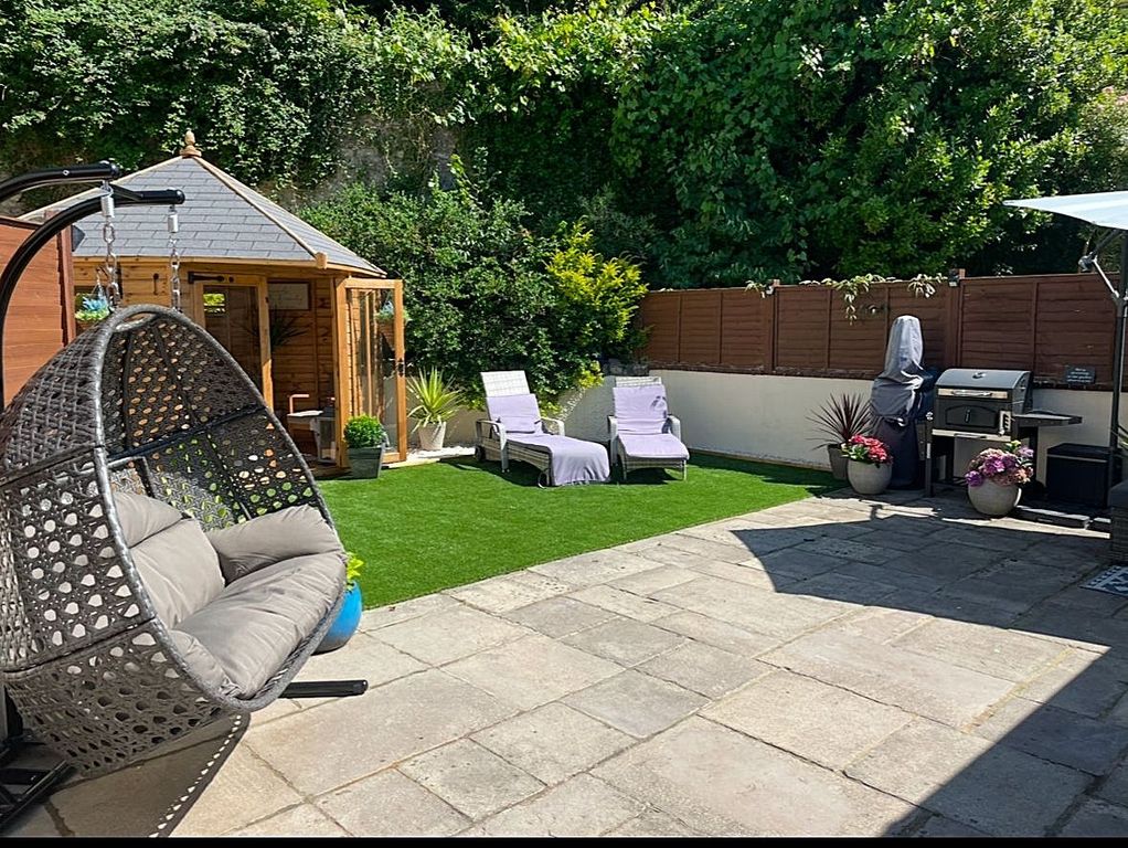 Property photo 2 of 43