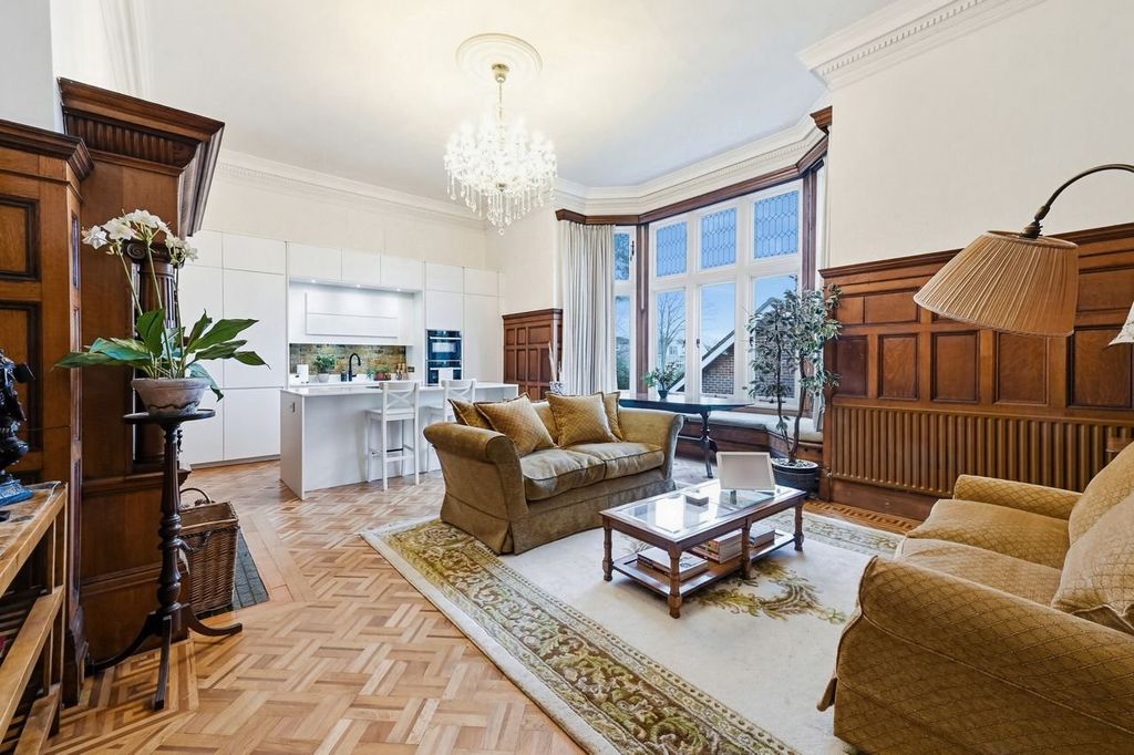 Property photo 2 of 18 Picture No. 27