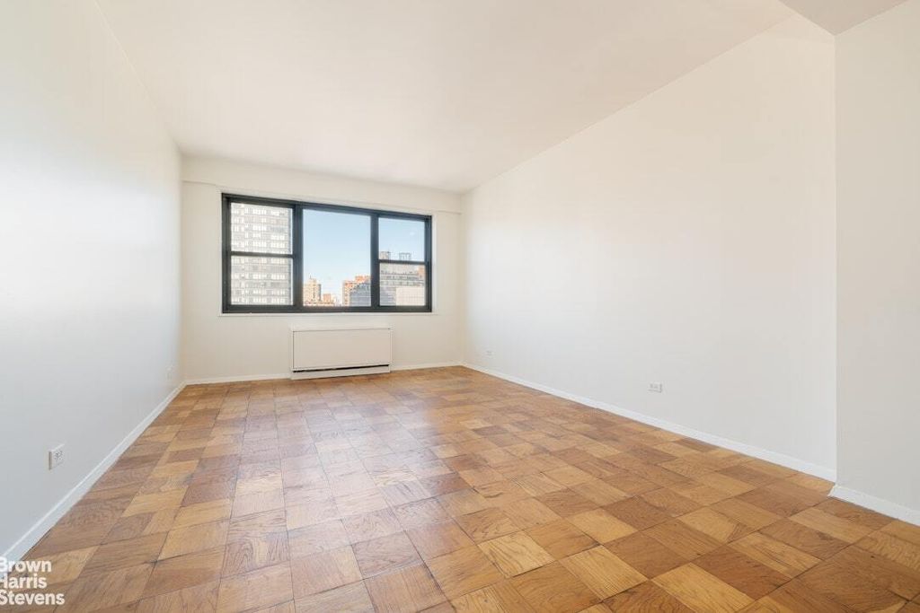 Property photo 2 of 12 <Alttext/>